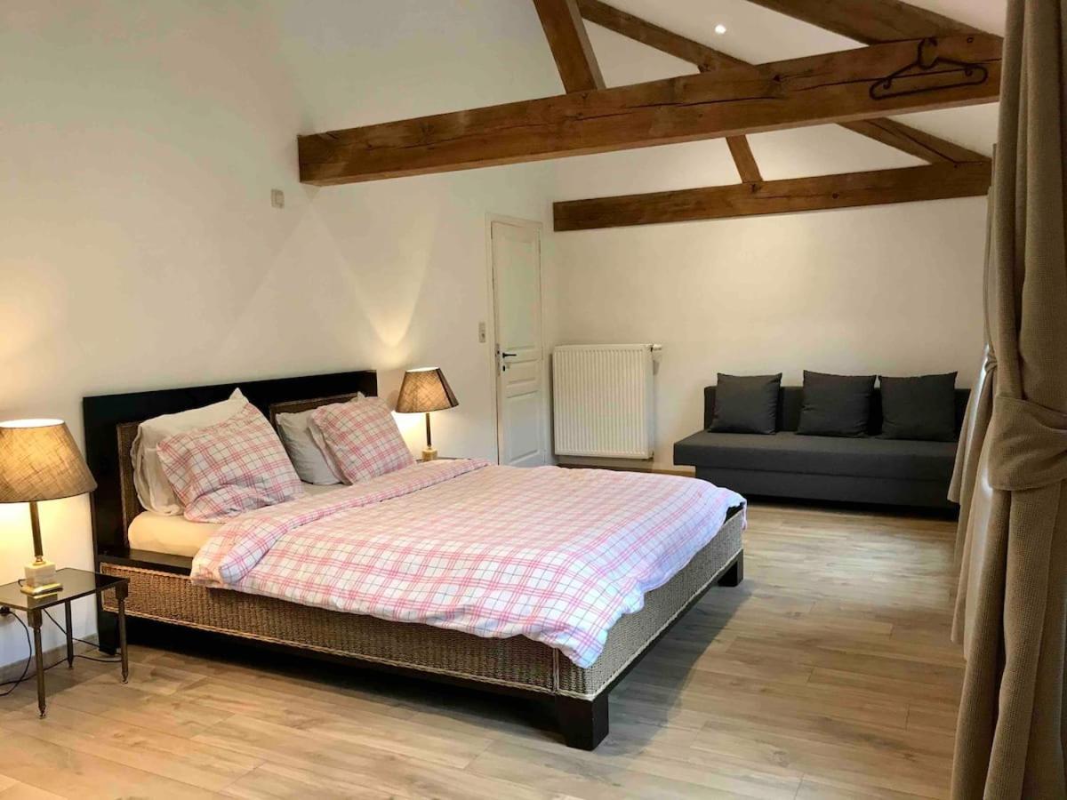 Ferienwohnung Les Ecuries De Lesse Libin Exterior foto